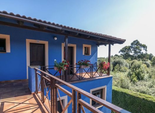 Exterior Apartamentos rurales con jardín y piscina en Asturias y vistas al mar. parking privado. Zona infantil